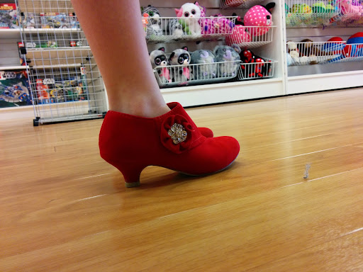 Shopping Mall «Miracle Mile Shopping Center», reviews and photos, 4100 William Penn Hwy, Monroeville, PA 15146, USA