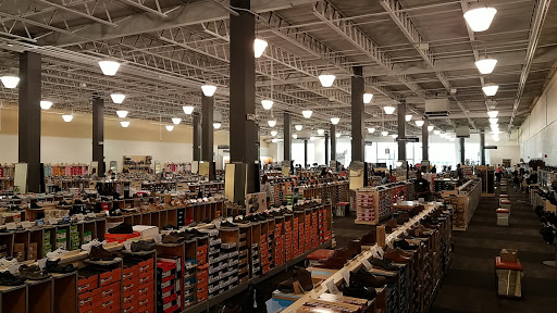 Shoe Store «DSW Designer Shoe Warehouse», reviews and photos, 28700 Telegraph Rd, Southfield, MI 48034, USA