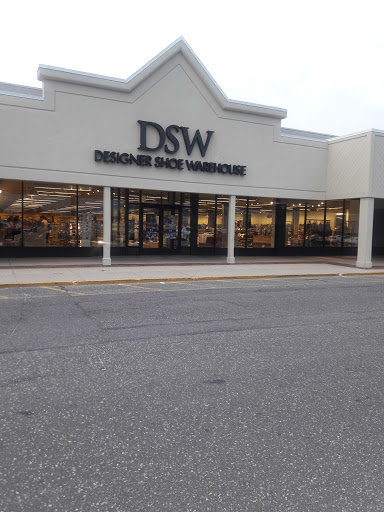 DSW Designer Shoe Warehouse, 771 W. Montauk Highway, West Babylon, NY 11704, USA, 
