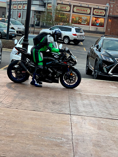 Suzuki Motorcycle Dealer «Suzuki of Carol Stream», reviews and photos, 106 N Schmale Rd, Carol Stream, IL 60188, USA