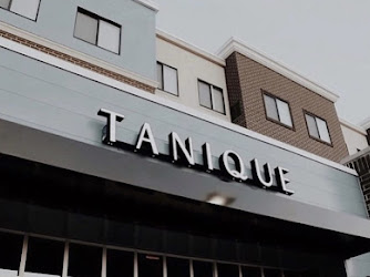 Tanique | Custom Airbrush Tanning