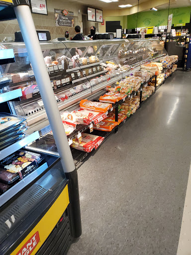 Supermarket «Giant Eagle Supermarket», reviews and photos, 300 Tri-County Plaza, Belle Vernon, PA 15012, USA