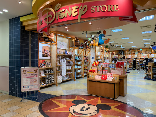 Disney Store Odaiba Aqua City shop