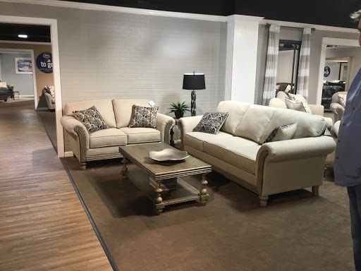 Furniture Store «Roberts Furniture & Mattress», reviews and photos, 2238 Valley Ave, Winchester, VA 22601, USA