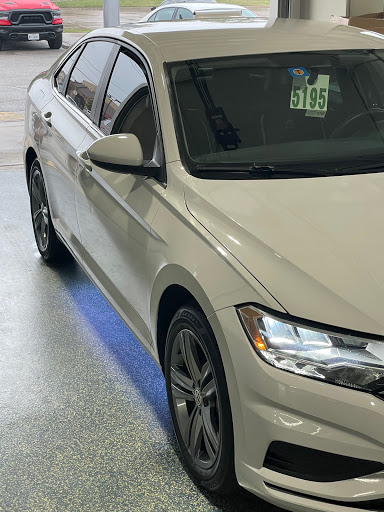 Volkswagen Dealer «Metro Volkswagen», reviews and photos, 2035 W Airport Fwy, Irving, TX 75062, USA