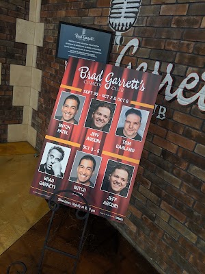 Brad Garretts Comedy Club - photo 19