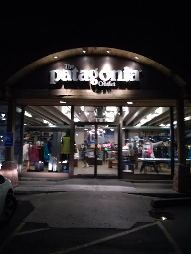 Clothing Store «Patagonia Outlet Salt Lake City», reviews and photos, 2292 S Highland Dr, Salt Lake City, UT 84106, USA