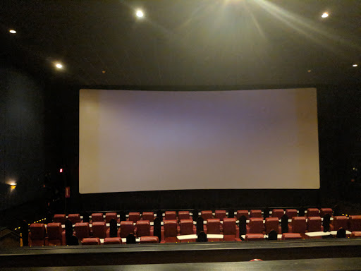Movie Theater «AMC DINE-IN Yorktown 18», reviews and photos, 80 Yorktown Shopping Center, Lombard, IL 60148, USA