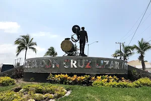 Monument Cruz Lizarraga image