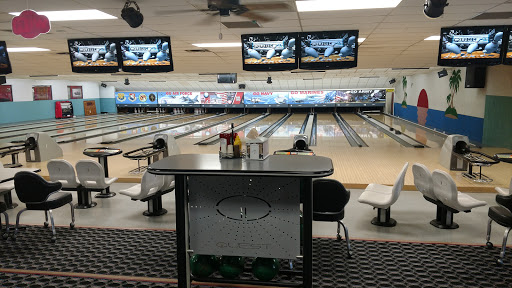 Bowling Alley «MacDill Lanes Bowling Center», reviews and photos, 8216 Hangar Loop Dr, Tampa, FL 33621, USA