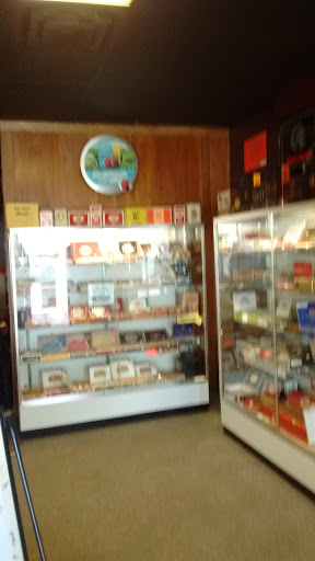 Tobacco Shop «Southside Cigar & Tobacco», reviews and photos, 8918 S Meridian St, Indianapolis, IN 46217, USA