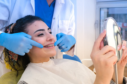 İzmir Dentalizm Ağız ve Diş Sağlığı Polikliniği, Diş Hekimliği