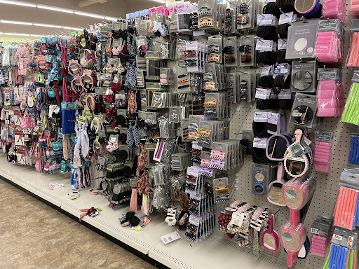 Dollar Store «Dollar Tree», reviews and photos, 1700 Sullivan Trail #1a, Easton, PA 18040, USA