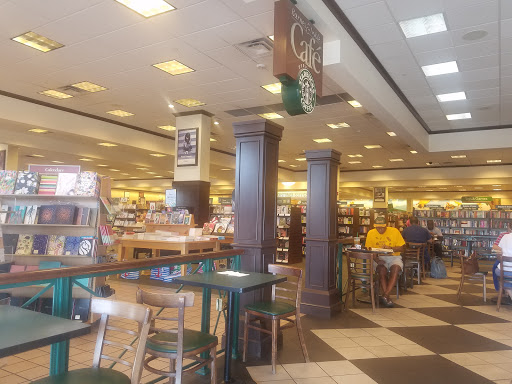 Book Store «Barnes & Noble», reviews and photos, 2191 N Rainbow Blvd, Las Vegas, NV 89108, USA