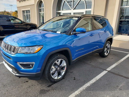 Car Dealer «Falls Chrysler Jeep Dodge», reviews and photos, 4100 State Rd, Cuyahoga Falls, OH 44223, USA