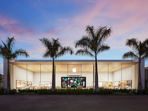 Computer Store «Apple Waterside Shops», reviews and photos, 5555 Tamiami Trail N, Naples, FL 34108, USA