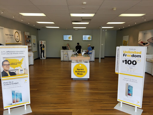 Cell Phone Store «Sprint Store», reviews and photos, 23227 Pacific Hwy S, Kent, WA 98032, USA