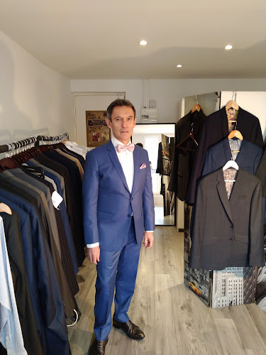 Magasin de vêtements pour hommes Tailored Suit Paris Paris
