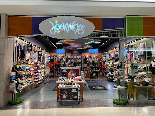 Shoe Store «Journeys», reviews and photos, 301 South Hills Village Ste 1055, Pittsburgh, PA 15241, USA