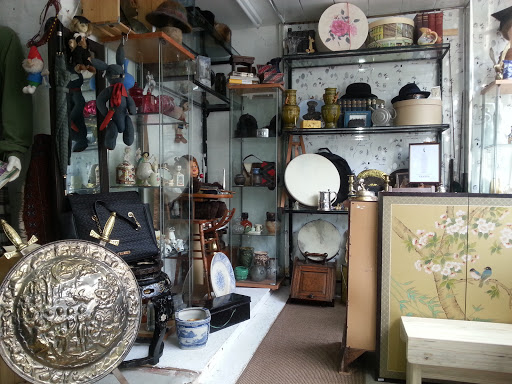 Randall's Antiques & Vintage Centre