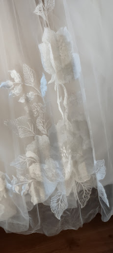 Bridal Shop «The White Magnolia Bridal, Greenville», reviews and photos, 20 S Main St, Greenville, SC 29601, USA