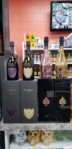 Wine Store «Middletown Fine Wine & Spirits», reviews and photos, 721 S Breiel Blvd, Middletown, OH 45044, USA