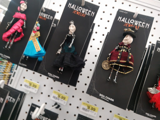 Fabric Store «Jo-Ann Fabrics and Crafts», reviews and photos, 8062 N Blackstone Ave, Fresno, CA 93720, USA