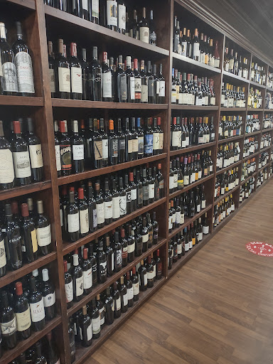 Wine Store «Village Wine Shop», reviews and photos, 15228 E Jefferson Ave, Grosse Pointe Park, MI 48230, USA