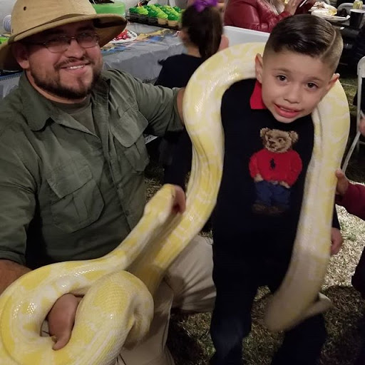Reptile Store «Paramount Pet Entertainment - Reptile Parties & more!», reviews and photos, 8055 Rosecrans Ave #107, Paramount, CA 90723, USA