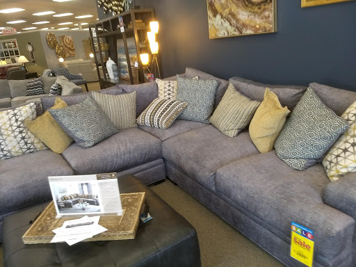 Furniture Store «Raymour & Flanigan Furniture and Mattress Store», reviews and photos, 1345 US-1, North Brunswick Township, NJ 08902, USA