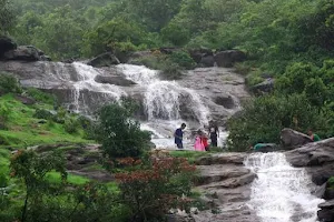 Kune Falls image