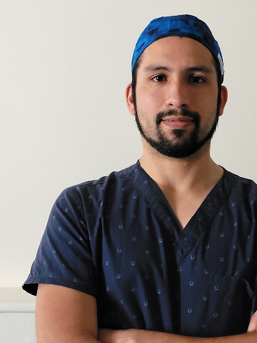 Dr. Ignacio Echenique - Odontología Integral - Dentista