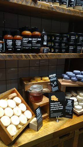 Cosmetics Store «LUSH», reviews and photos, 575 Bellevue Way NE #128, Bellevue, WA 98004, USA