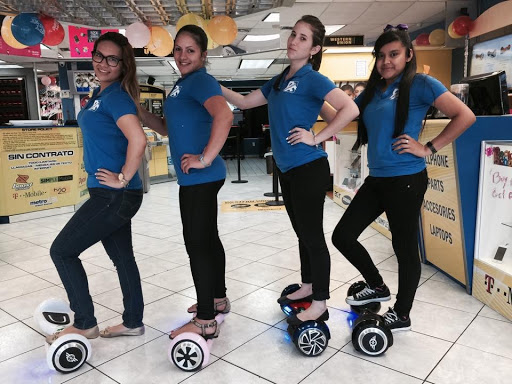 Electronics Store «I-Town Store», reviews and photos, 217 SE 1st St, Miami, FL 33131, USA