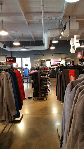 Clothing Store «Under Armour Factory House», reviews and photos, 321 Nut Tree Rd #232, Vacaville, CA 95687, USA