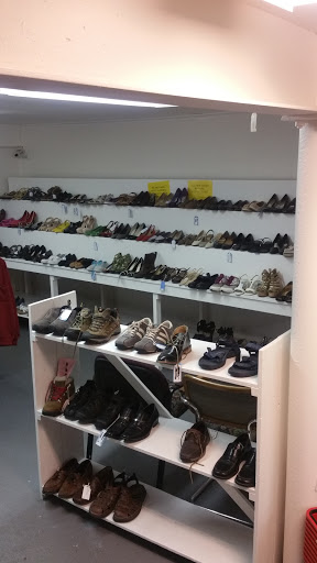 Thrift Store «Andover Thrift Shop», reviews and photos, 10 Park St, Andover, MA 01810, USA