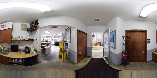 Auto Repair Shop «Expert Auto Center», reviews and photos, 5230 E Central Ave, Wichita, KS 67208, USA