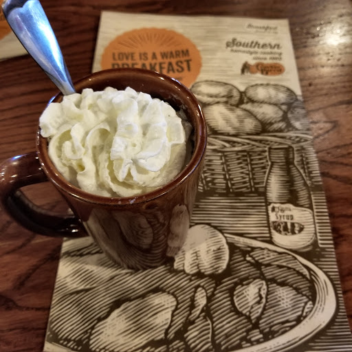 American Restaurant «Cracker Barrel Old Country Store», reviews and photos, 825 Marketplace Blvd, Hamilton Township, NJ 08691, USA
