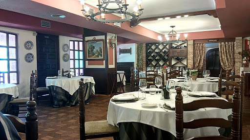 Don Gil Restaurante - VILLACERRADA, C. Baños, 2, 02004 Albacete, España
