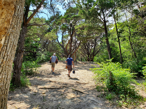 Disc Golf Course «Lester Lorch Park - Beaver Disc Golf Course», reviews and photos, 1823 Texas Plume Rd, Cedar Hill, TX 75104, USA