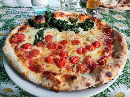 ampuls Ristorante | Pizzeria en Egg