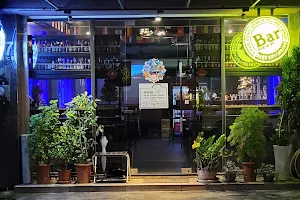 Yellow 夜樓Beer Bar 酒吧／餐酒館 image