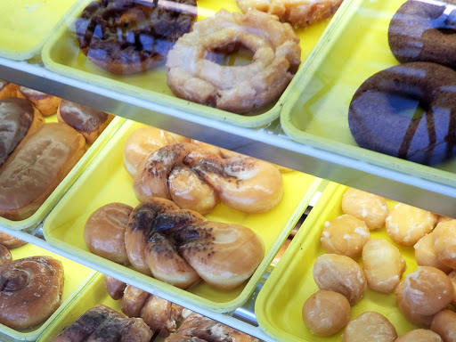 Donut Shop «Donut Palace», reviews and photos, 106 N Cedar Ridge Dr, Duncanville, TX 75116, USA