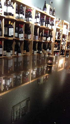 Wine Store «Swirl On Castro», reviews and photos, 572 Castro St, San Francisco, CA 94114, USA