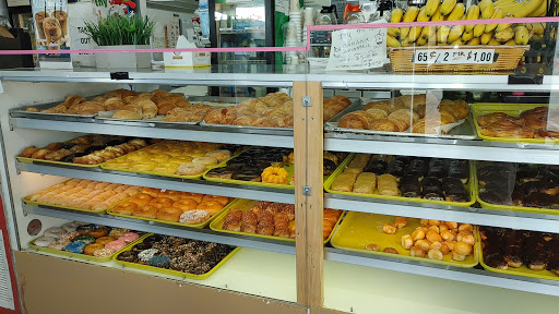 Donut Shop «Yummy Donuts», reviews and photos, 7555 Balboa Blvd, Van Nuys, CA 91406, USA
