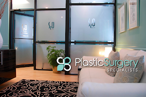Plastic Surgery Specialists : Dr. Helena Guarda image