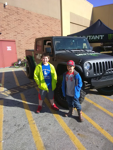 Department Store «Walmart Supercenter», reviews and photos, 1470 S Court St, Circleville, OH 43113, USA