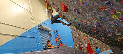 Rock Climbing Gym «Hangar 18 Indoor Climbing Gym - East Riverside», reviews and photos, 2111 Iowa Ave, Riverside, CA 92507, USA