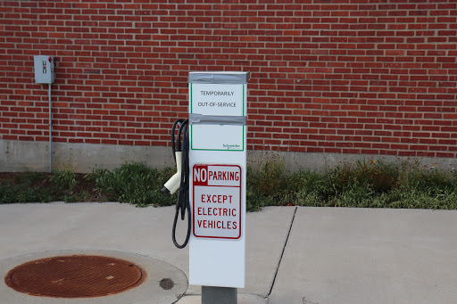 Electric vehicle charging station contractor Springfield
