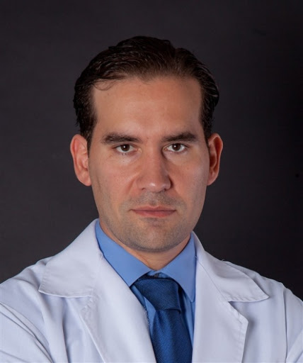 Dr. Alfredo Augusto Moya Márquez, Urólogo